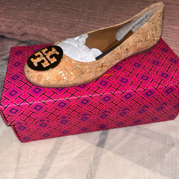 Tory Burch Gold cork ballet flats - Picture 1 of 3